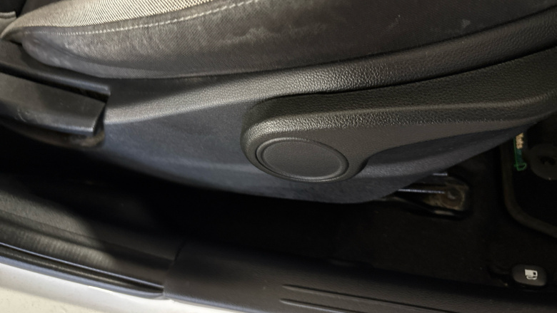 Hyundai i10 1.0 MPi SE Connect 5dr Petrol Hatchback